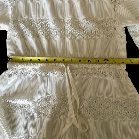 Soft Girl Coquette Lace Top Beach Sz M Fairy Y2K White Vacation Travel Keyhole - Picture 12 of 16